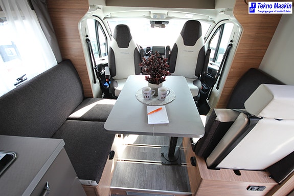 Weinsberg CARASUITE 700 DX 6 of 21