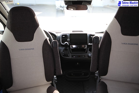 Weinsberg CARASUITE 700 DX 18 of 21