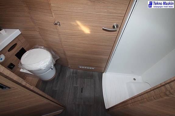 Weinsberg CARASUITE 700 DX 14 of 21