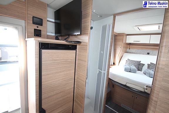 Weinsberg CARASUITE 700 DX 10 of 21
