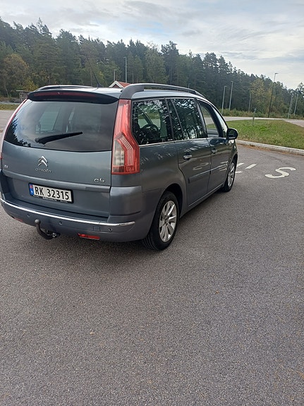 Citroen Grand C4 Picasso 7 of 30