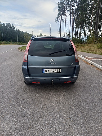 Citroen Grand C4 Picasso 8 of 30