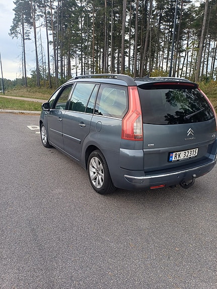Citroen Grand C4 Picasso 4 of 30