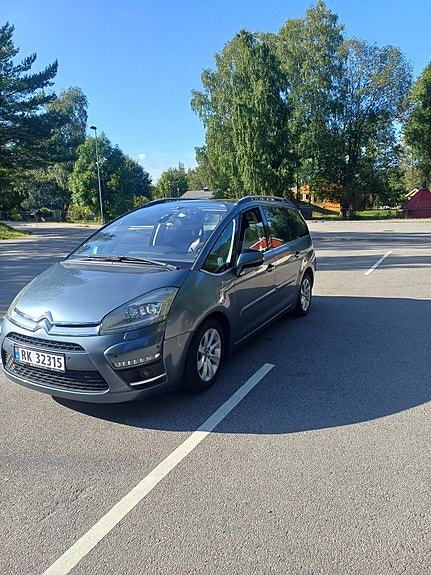 Citroen Grand C4 Picasso 26 of 30