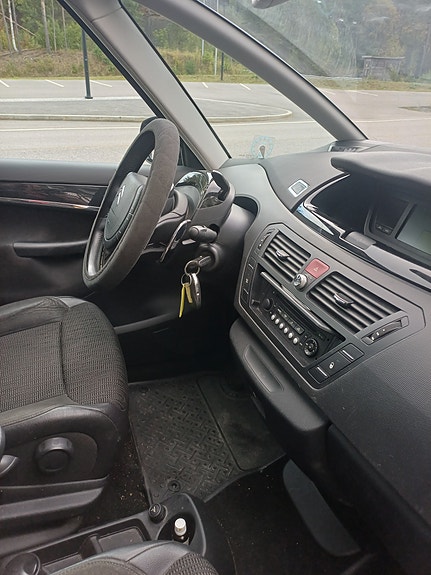 Citroen Grand C4 Picasso 12 of 30