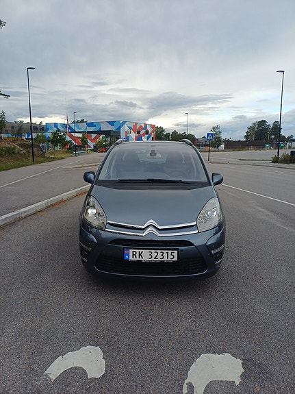 Citroen Grand C4 Picasso 6 of 30