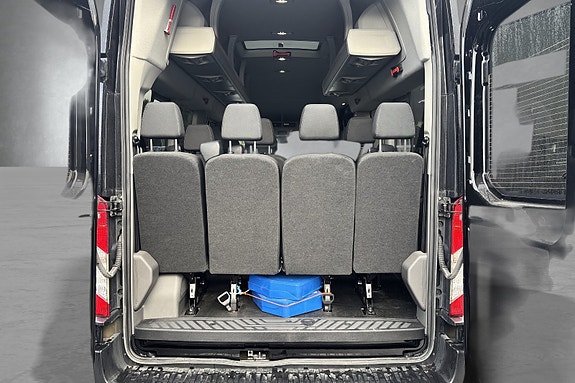 Ford Transit 12 of 30