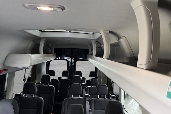 Ford Transit 26 of 30