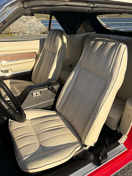 Ford Mustang 15 of 21