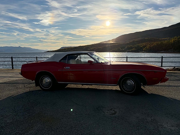 Ford Mustang 2 of 21