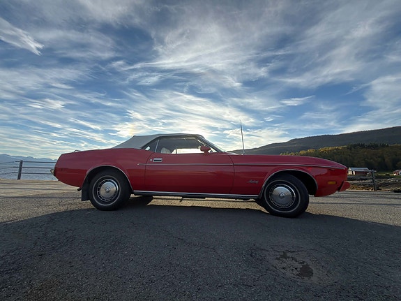 Ford Mustang 4 of 21