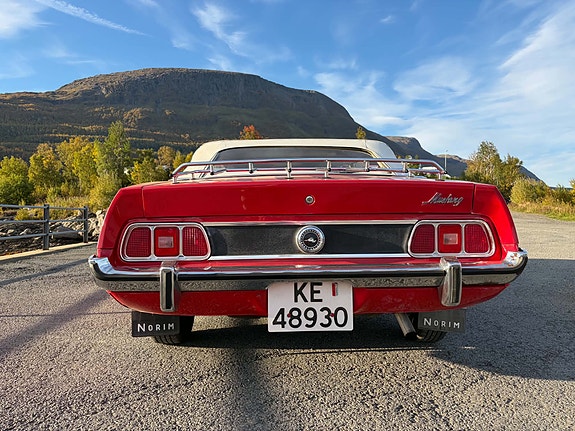 Ford Mustang 12 of 21