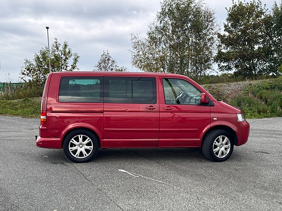 Volkswagen Multivan 5 of 13
