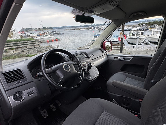Volkswagen Multivan 12 of 13
