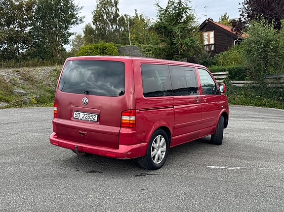 Volkswagen Multivan 6 of 13