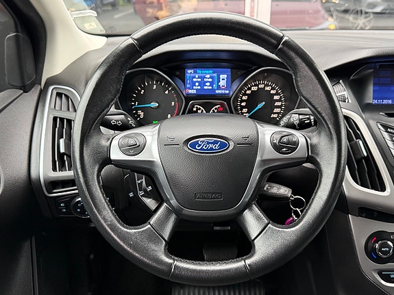 Ford Focus 10 of 29