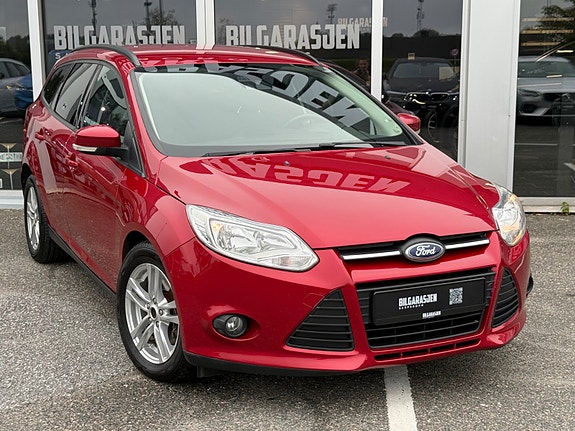 Ford Focus 2 of 29