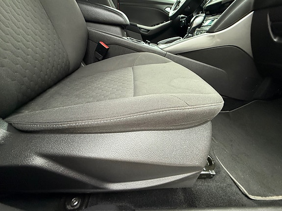 Ford Focus 18 of 29