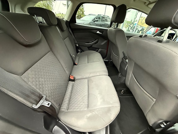 Ford Focus 20 of 29