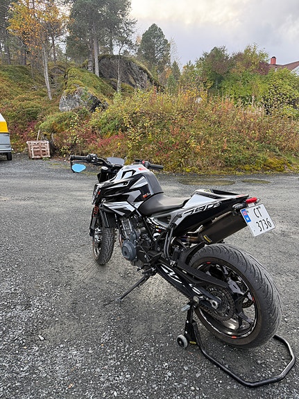 KTM 790 Duke 3 of 9