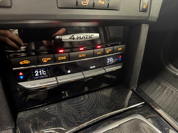 Mercedes-Benz E250 22 of 30