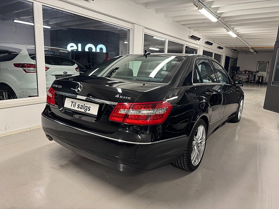 Mercedes-Benz E250 7 of 30