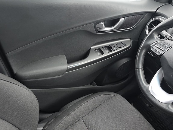 Hyundai Kona 12 of 22