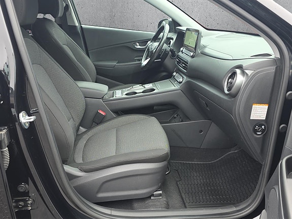Hyundai Kona 17 of 22