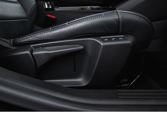 Citroen E-C4 30 of 30