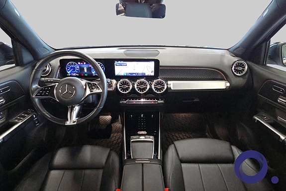 Mercedes-Benz EQB300 15 of 30