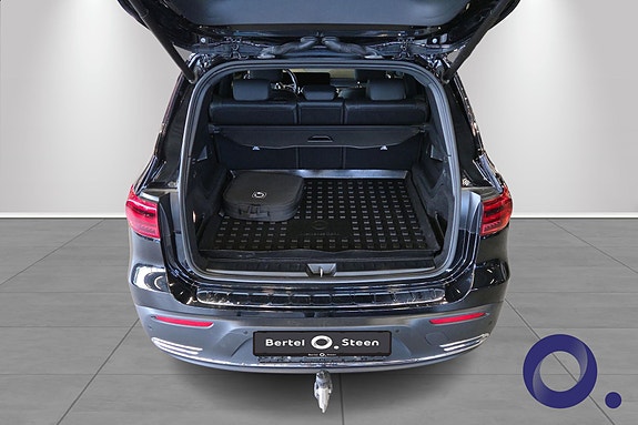 Mercedes-Benz EQB300 30 of 30