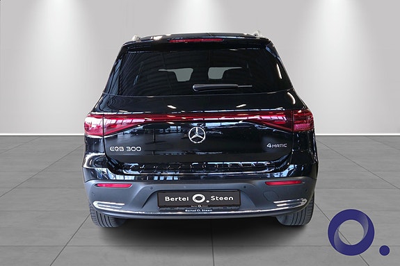 Mercedes-Benz EQB300 4 of 30