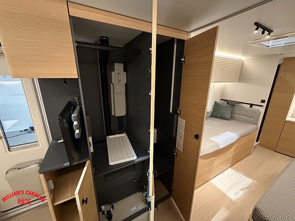 Adria ADORA 663 UT 17 of 20