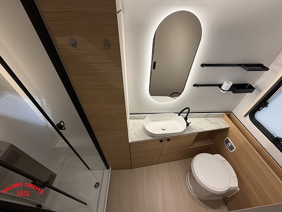 Adria ADORA 663 UT 16 of 20
