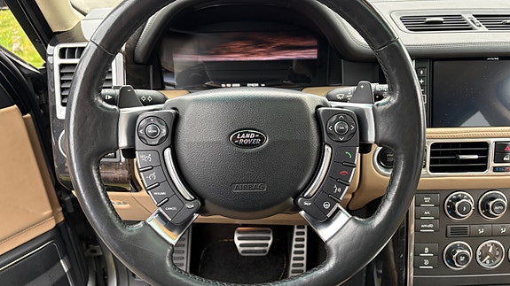 Land Rover Range Rover 21 of 30