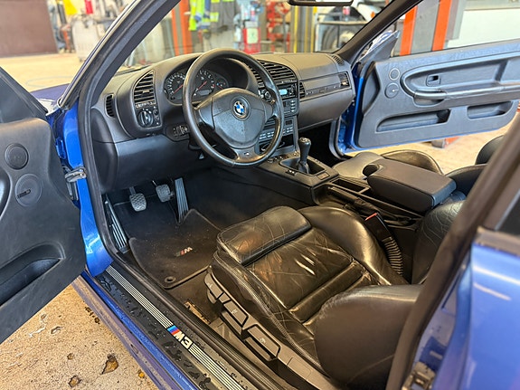 BMW M3 9 of 26