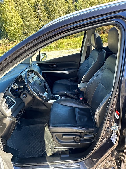 Suzuki SX4 S-Cross 9 of 30