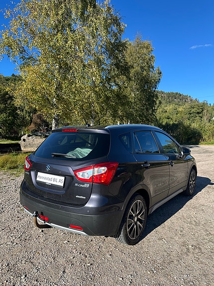 Suzuki SX4 S-Cross 5 of 30