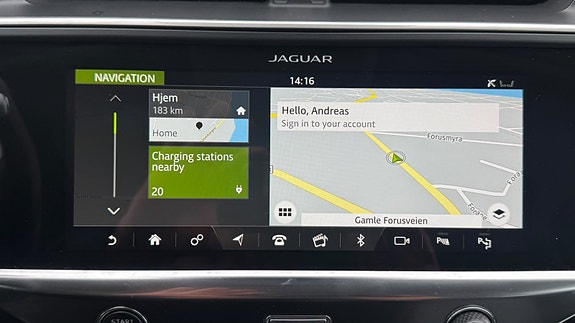 Jaguar I-PACE 18 of 26