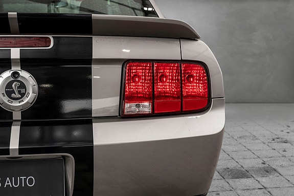 Ford Mustang 15 of 27