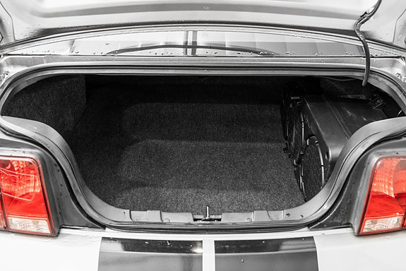 Ford Mustang 24 of 27