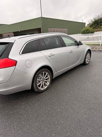 Opel Insignia 8 of 9