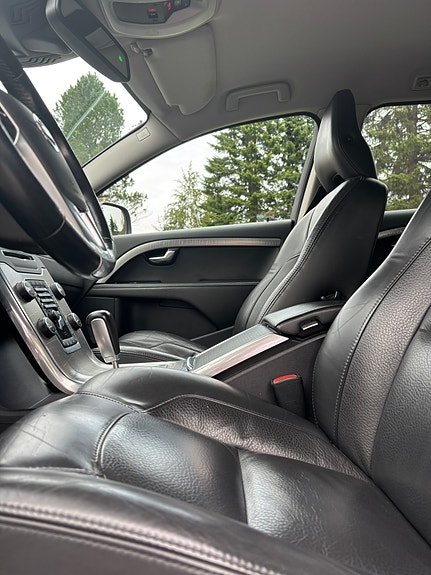 Volvo XC70 23 of 30