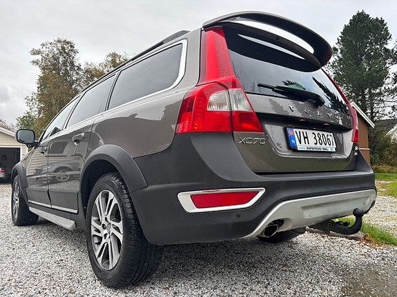 Volvo XC70 13 of 30