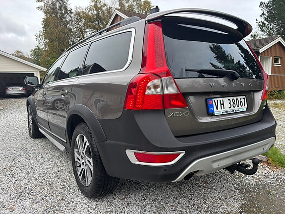 Volvo XC70 12 of 30