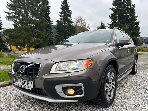 Volvo XC70 4 of 30
