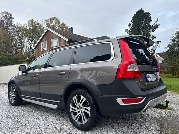Volvo XC70 14 of 30