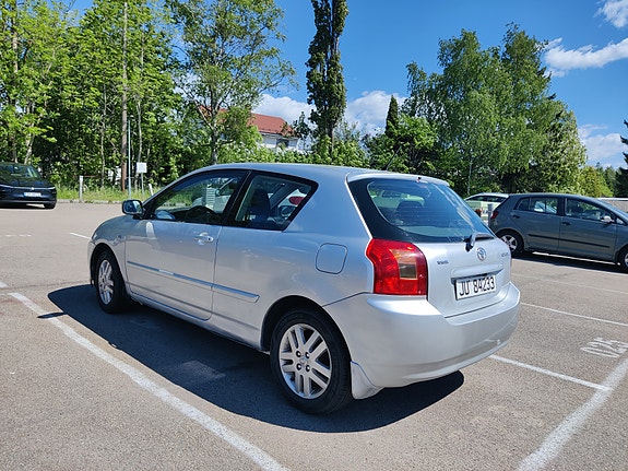 Toyota Corolla 7 of 23