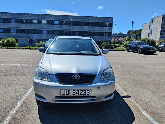 Toyota Corolla 3 of 23