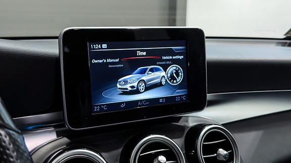 Mercedes-Benz GLC220 d 28 of 30